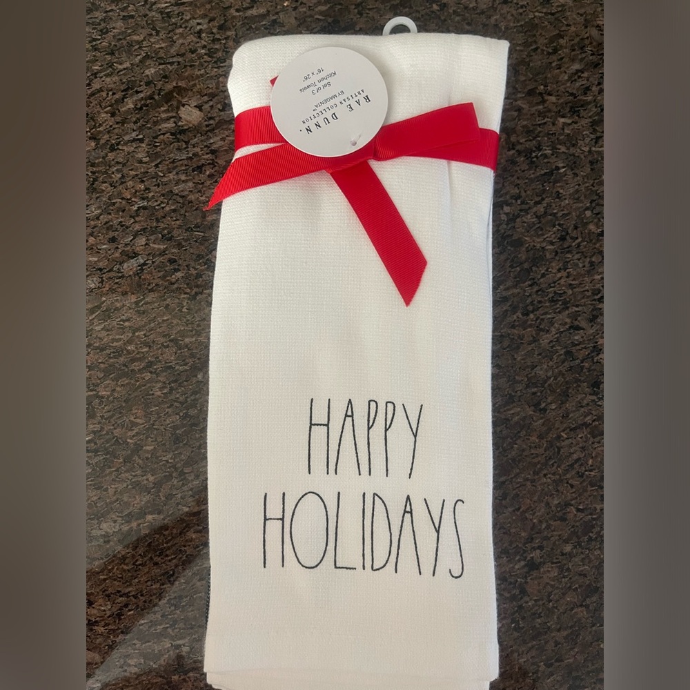 Rae Dunn Holiday Kitchen Towels NWT